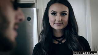 Эліза Ибарра - адвакат, якому патрэбен член