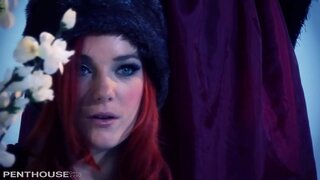 Пентхаус Лесбиянки Дани және Мари трахают бірін-бірі қарға